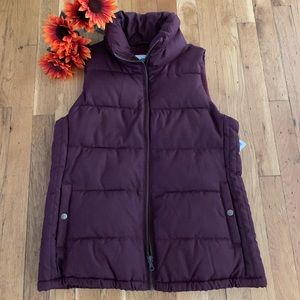 Old Navy Sleeveless Puffer Vest